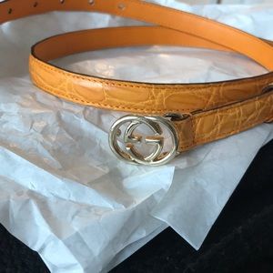 Gucci NWOT tangerine double G mini skinny belt